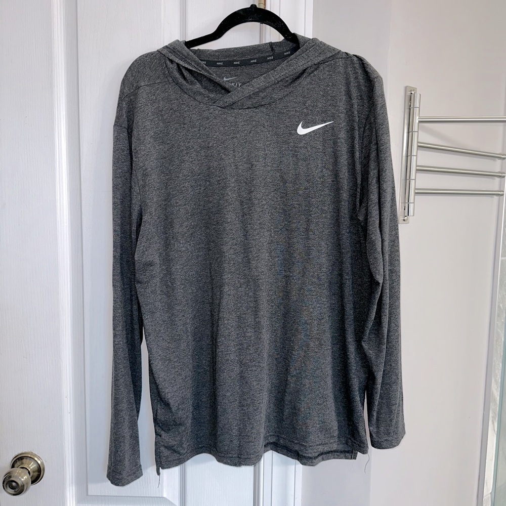 Nike hooded pullover